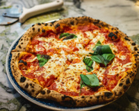 Vous adorez les pizzas ? Voici nos 5 recettes préférées pour vous régaler à la maison