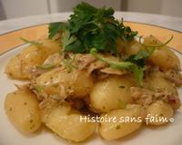 Un petit plat mijoté préparé avec les restes du traditionnel poulet rôti du dimanche midi... de quoi bien commencer le début de semaine.