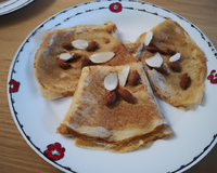 Crêpes délicieuses aux amandes