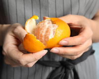 Ne jetez pas les peaux des clémentines, c’est un trésor : 3 idées pour les utiliser !