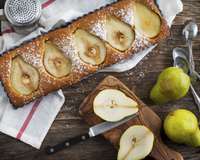 Tarte amandine aux poires et poudre d'amandes