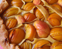 Tarte  pommes au fond d'abricots
