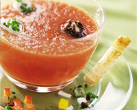 Une délicieuse soupe froide et savoureuse pour les apéros et repas d'été