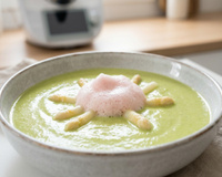 Velouté d'asperges et son nuage de jambon Thermomix