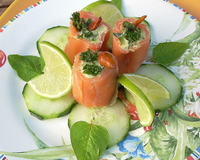 Assiette de saumon farci, truite et avocat maison