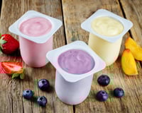 Pots de yaourt vides : faut-il vraiment les jeter dans le bac de recyclage ?