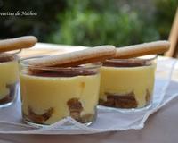 Avez-vous déjà essayé le tiramisu en version glacée ?
Toujours aussi bon et simple à réaliser... juste un peu de patience avant de le déguster ;-)