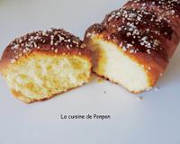 Aujourd'hui, un peu de boulange avec une bonne brioche. J'avoue que lorsqu'il s'agit de faire du pain ou de la brioche, j'utilise toujours ma machine à pain. C'est…