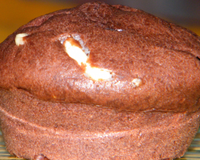 Muffins cacao, lait de coco et framboises