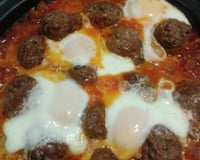 Tajine de kefta aux œufs traditionnel