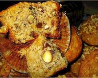 Muffin au raisin, noix et amandes