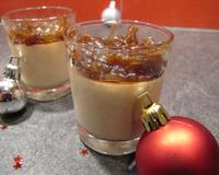 Voici une panna cotta au foie gras très rapide à réaliser et son confit d'oignons maison.