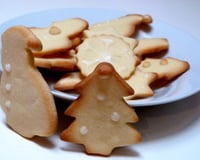 Sablés de Noël et glaçage en sucre glace