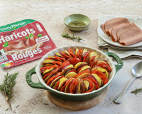 Variez les plaisirs avec notre recette de tian de légumes aux tranches végé pour un repas d’été parfait