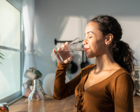 Hydratation : pourquoi la règle des 2 litres par jour n'est pas adaptée à tout le monde