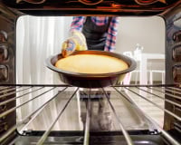 Comment éviter que son gâteau retombe à la sortie du four ? L’astuce de Cyril Lignac