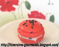 De délicieux macarons japonisants.
