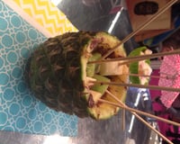 Ananas en fontaine de chocolat