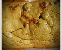 Cake aux olives et tomates séchées sans gluten