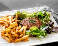Cette célèbre chaîne de restaurants offre un repas gratuit à tous les lycéens qui ont raté le bac
