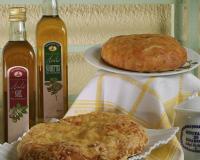 Pâte à brioche classique, mais avec un tiers d'oeufs en moins, un peu plus salée qu'à l'ordinaire, le beurre étant remplacé par des grattons. Les grattons sont les déchets…