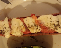Bruschettas tomate mozaella