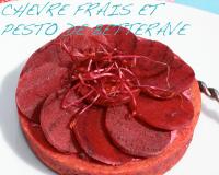 Une tarte quasi monochrome qui associe la douceur et le croquant de la betterave crue, à la fraîcheur et l'onctuosité du chèvre frais !