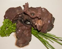 Poumon de bœuf au vin rouge