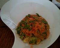 Le kisir est du taboulé turc fait avec de boulghour fin et de crudités.