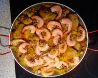 Paëlla aux gambas et aux calamars