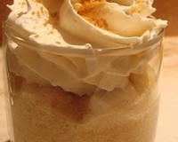 Mousse de pommes - chantilly et poudre de caramel