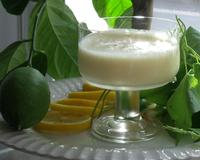 Une recette savoureuse qui fait ressortir les arômes du citron,qui prend un air de fête dans une coupelle à pied.