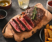 Faut-il saler la viande avant ou après la cuisson ? Voici ce qu’il faut réellement faire !
