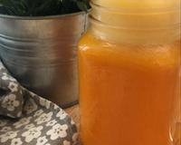 Les notes de curcuma et de gingembre apportent une touche légèrement acidulée à ce jus. Idéal pour nous rebooster.