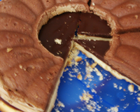 Une délicieuse tarte, le croquant de la pâte sablée délicatement parfumée, le fondant puissant de la ganache choco-caramel et le moelleux…