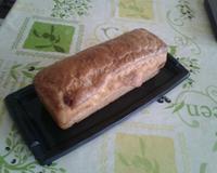 Pour les adeptes de la bonne gastronomie franc-comtoise, voici un cake à la saucisse de Morteau !