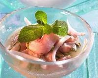 Un fin mélange harmonieux entre le poisson, la menthe, le citron et le lait de coco.