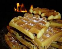 Une recette de gaufres traditionnelle rendue très légère grâce aux blancs d'oeufs battus en neige...