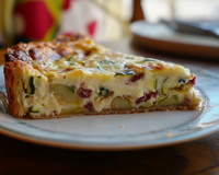 Ce clafoutis salé à base de courgette et de chèvre est la recette qu’il vous faut pour vos repas d’été !
