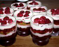 Verrines de tiramisu aux framboises