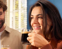 Un expresso digne d’un barista : Amazon fait chuter de 34% le prix de cette très tendance machine Philips