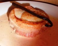 Une association terre et mer raffinée... Sublimée par une douce sauce à la vanille...