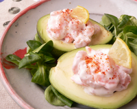 Coupelles d'avocat aux crevettes