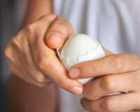 Comment avoir des œufs durs bien lisses : le secret d'Éric Fréchon pour ne plus jamais les rater