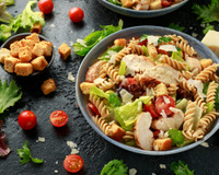 Salade de pâtes façon César : la recette parfaite à emporter en pique-nique