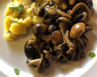 Pintadeau de la Drôme aux champignons