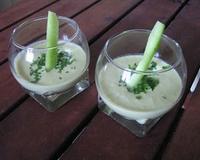 Recette facile à réaliser et qui accommodera vos repas par sa douceur et la fraîcheur de ce légume vert.