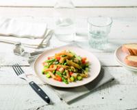 Une salade très complète, parfaite pour un dîner en famille.