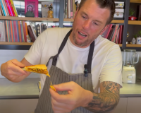 “Ça se mange aussi bien à l’apéro, en entrée ou en plat” : Norbert Tarayre dévoile sa recette de maxi quesadilla à partager !