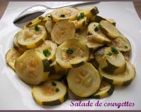 Ces courgettes en salade se dégustent seules en entrée ou alors pour accompagner les brochettes. Cette recette demande 12 cl d'huile d'olive, il était important d'en…